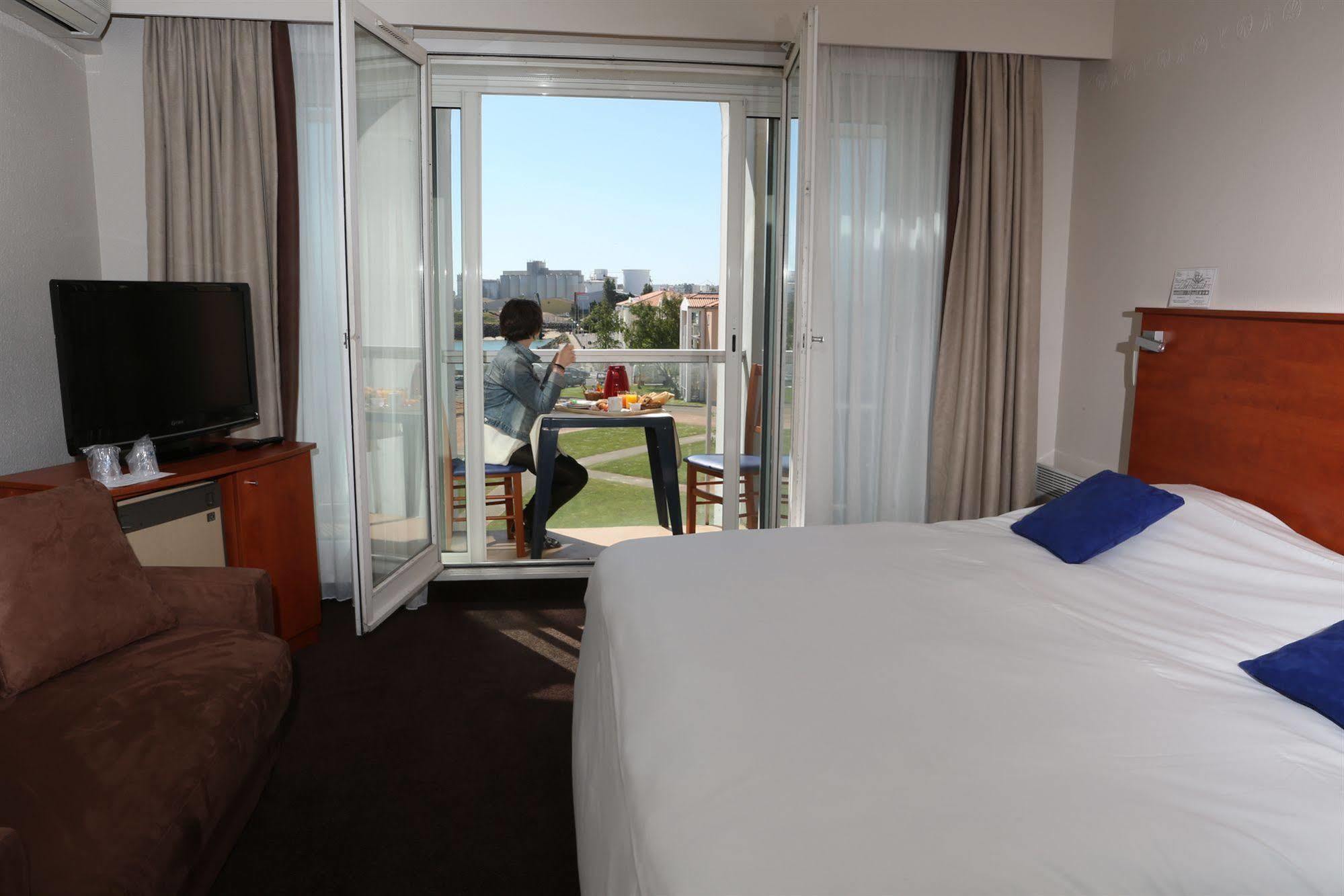 The Originals Boutique, Hotel Admiral'S, لي سابلِ دولونْ المظهر الخارجي الصورة